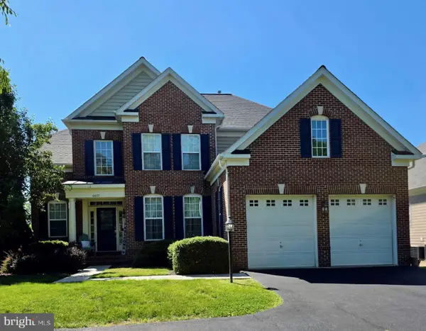 6657 Oakton Ave, HAYMARKET, VA 20169