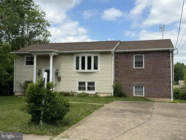 9502 Salem St, Manassas, VA 20110 - #2