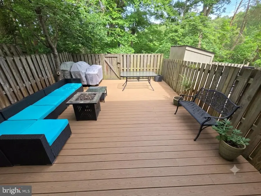 14899 Emberdale Dr, Woodbridge, VA 22193 - #2
