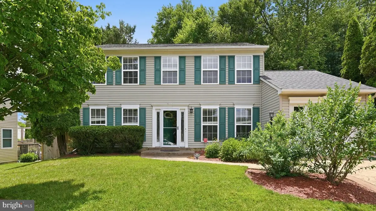 5717 Rhode Island Dr, Woodbridge, VA 22193 - #1