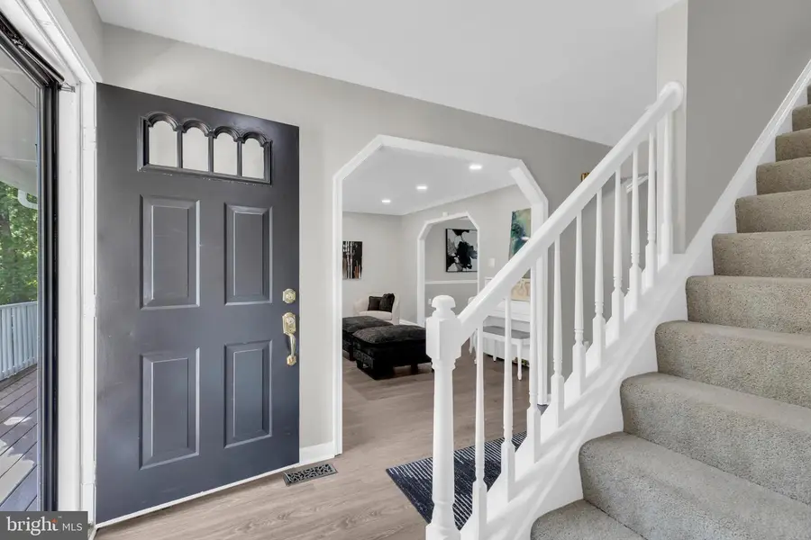 6114 Oust Ln, Woodbridge, VA 22193 - #3