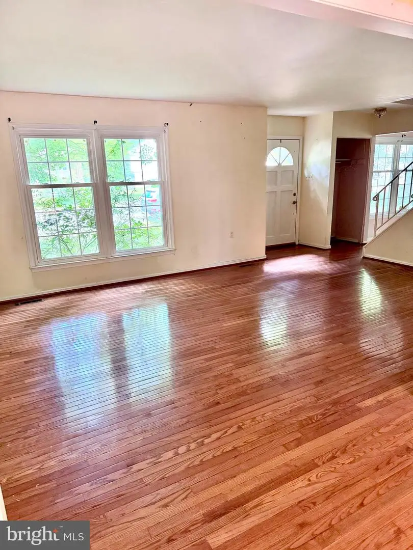 11974 Cotton Mill Dr, Woodbridge, VA 22192 - #1