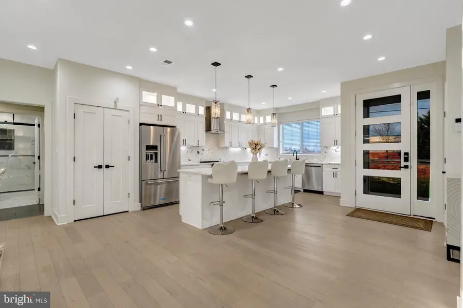 8709 Yorkshire Ln, Manassas, VA 20111 - #2