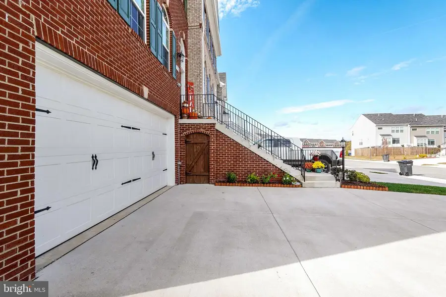 3185 Barbeque Pl, Woodbridge, VA 22193 - #3