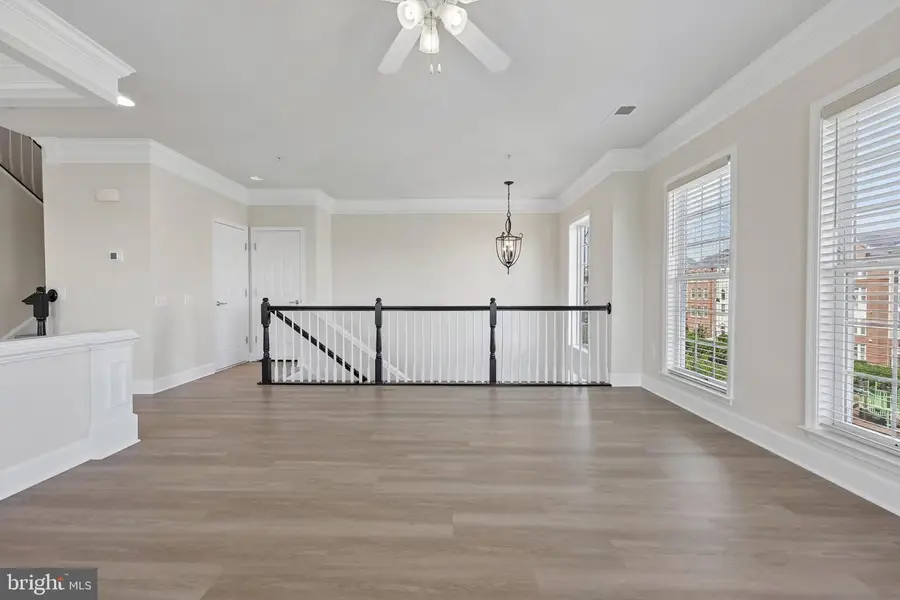 2213 Oberlin Dr, Woodbridge, VA 22191 - #3