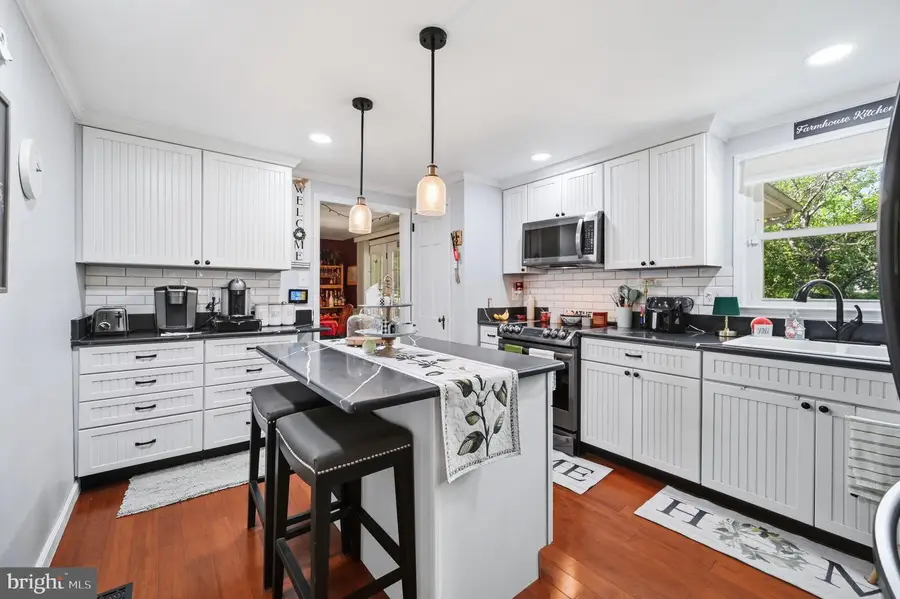12607 Fitzwater Dr, Nokesville, VA 20181 - #3