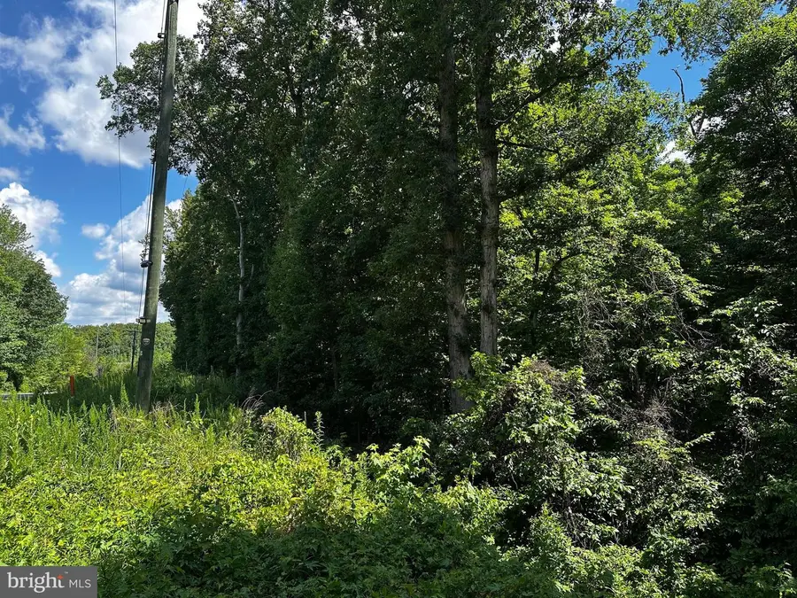 17201 Interstate Dr, Dumfries, VA 22026 - #3