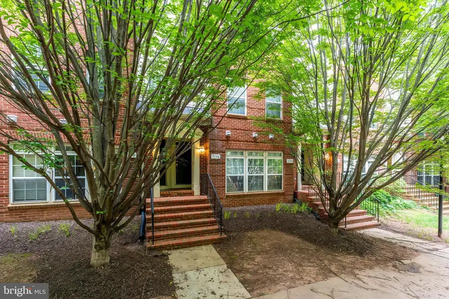 7198 Little Thames Dr, Gainesville, VA 20155 - #3