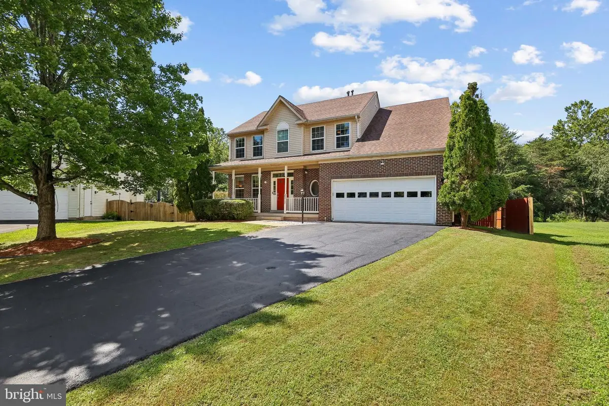 6217 Oakland Dr, Woodbridge, VA 22193 - #1