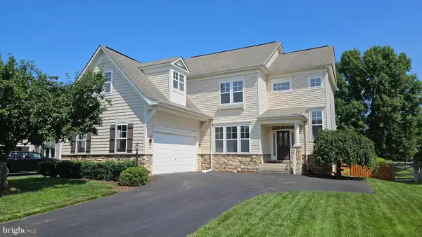 9295 Falling Water Dr, BRISTOW, VA 20136
