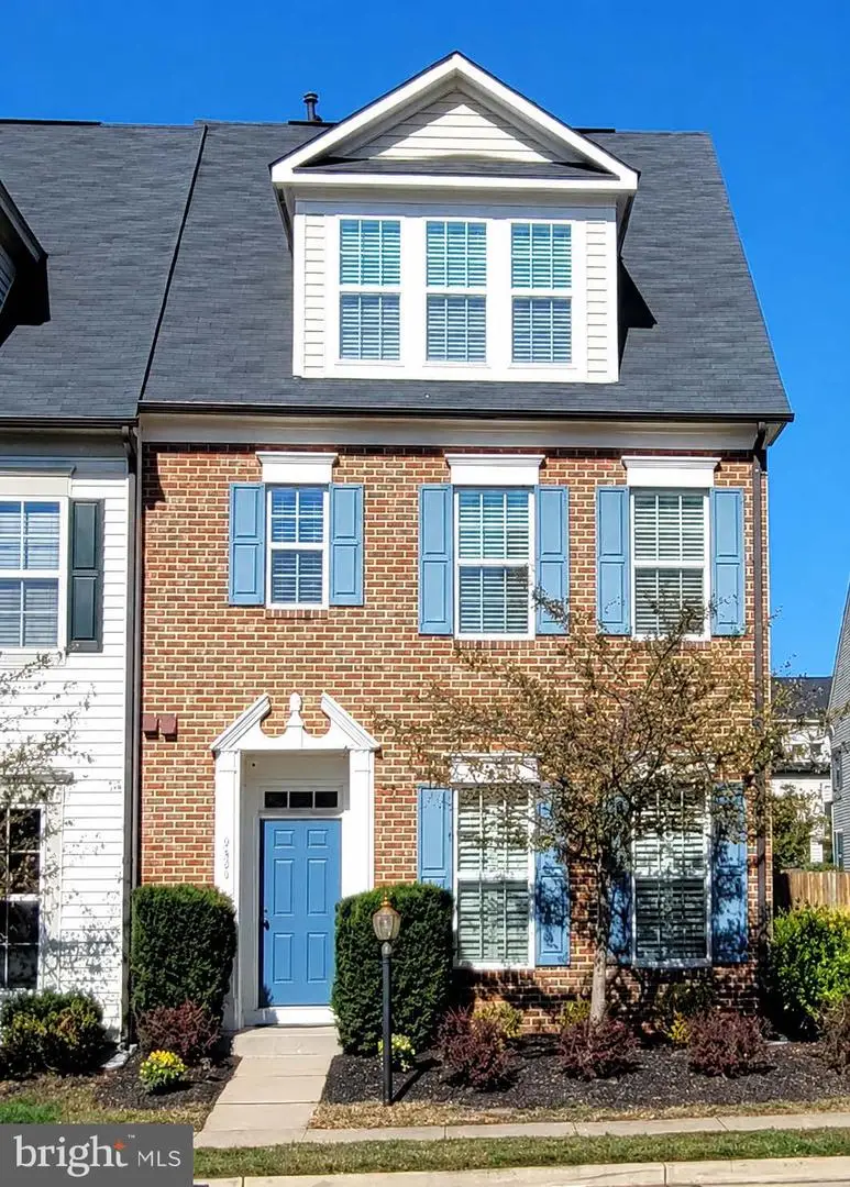 9320 Alvyn Lake Cir, Bristow, VA 20136 - #1