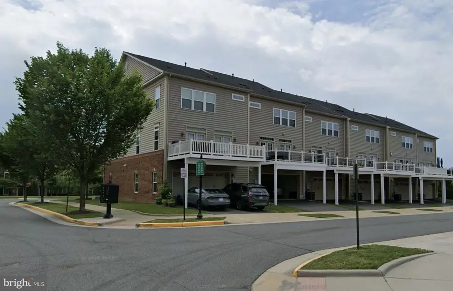 7102 Darbey Knoll Dr, Gainesville, VA 20155 - #2