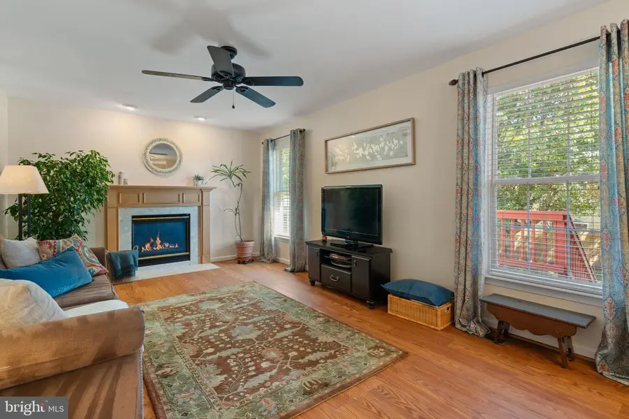 3904 Red Bird Ln, Woodbridge, VA 22193 - #3