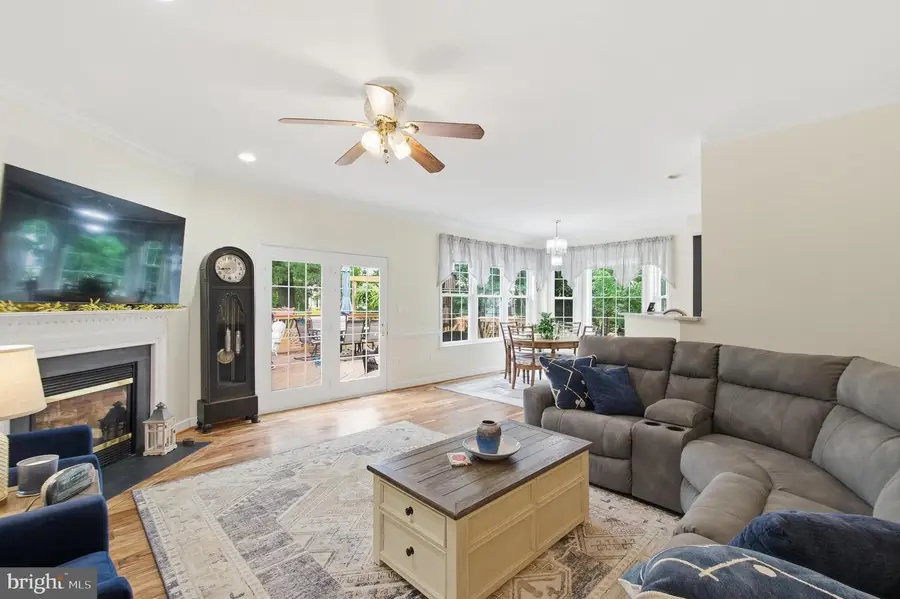 12941 Torchlight Dr, Woodbridge, VA 22193 - #3