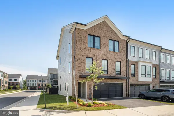 641 Bowfin Dr, WOODBRIDGE, VA 22191