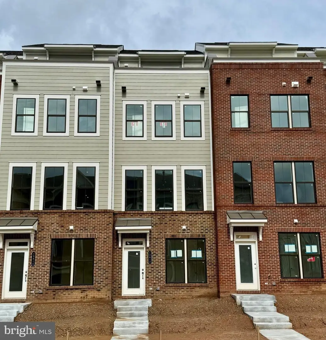 13817 Chrisswind Ave, Woodbridge, VA 22191 - #1
