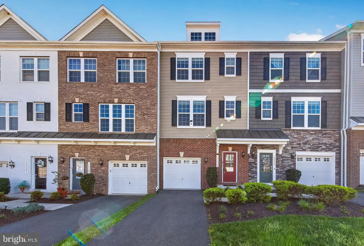 15305 Linville Creek Dr, Haymarket, VA 20169 - #1