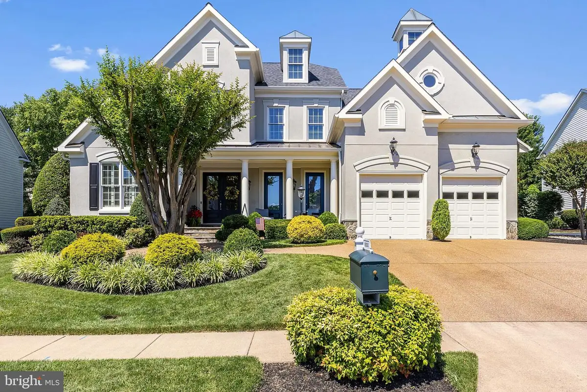 8351 Roxborough Loop, Gainesville, VA 20155 - #1