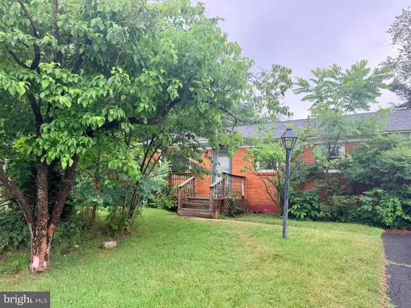9615 Lafayette Ave, MANASSAS, VA 20109