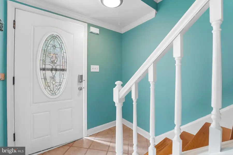 10102 Henry Ct, Manassas, VA 20109 - #3