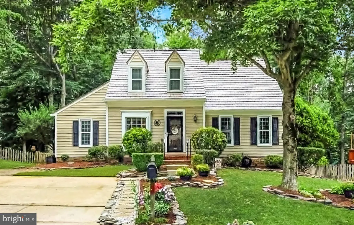 12000 Farrabow Ln, Woodbridge, VA 22192 - #1