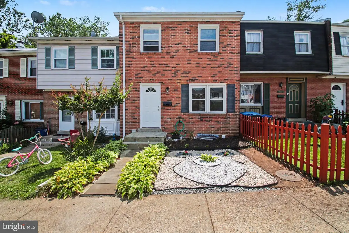 14658 Bakersfield St, Woodbridge, VA 22193 - #1