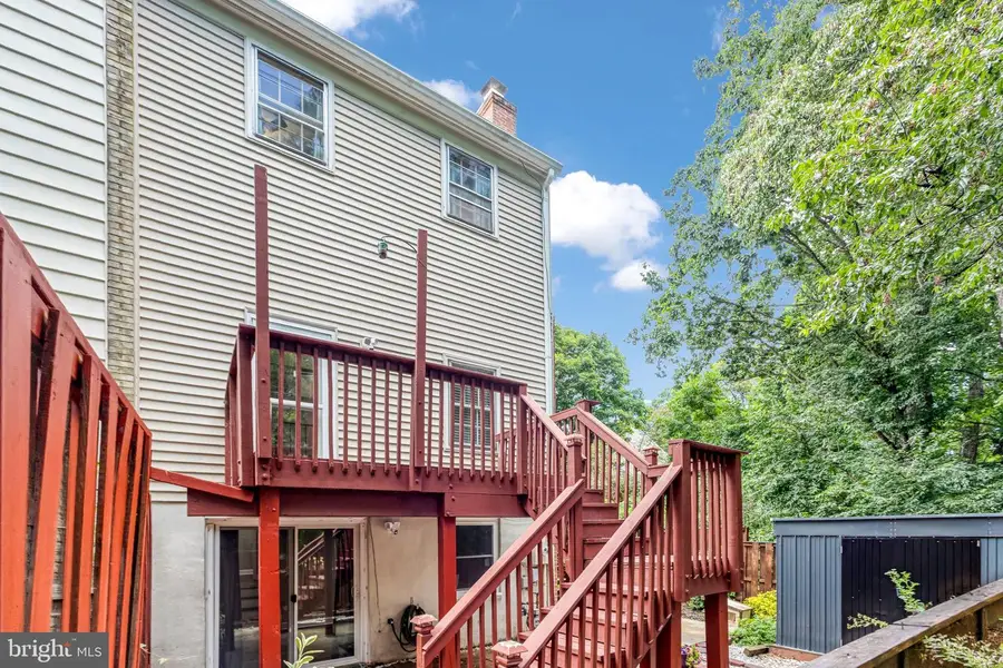 1947 Mayflower Dr, Woodbridge, VA 22192 - #3