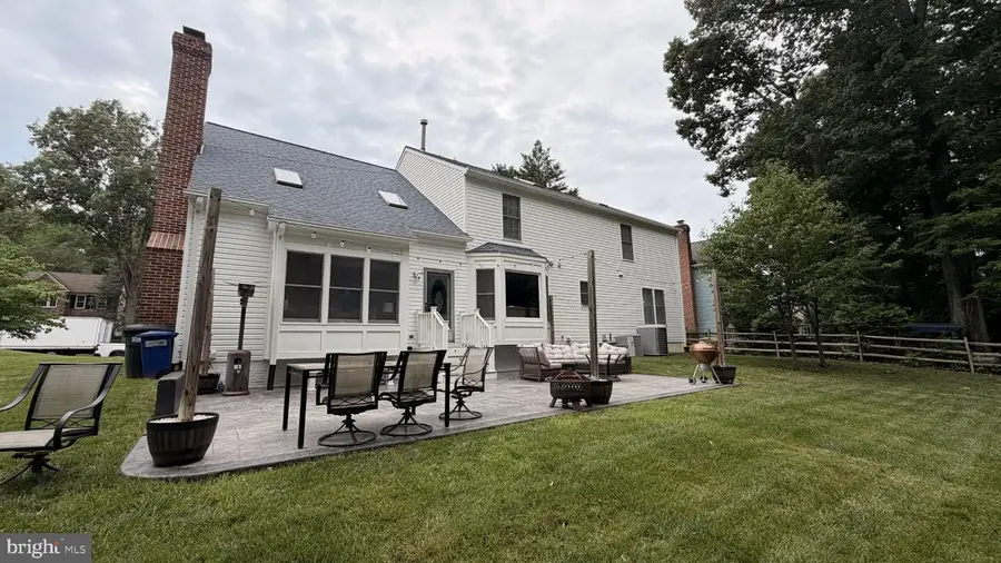 14595 Estate Dr, Woodbridge, VA 22193 - #3