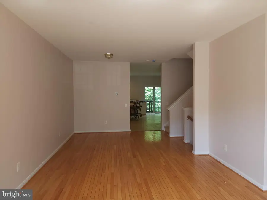 4429 Torrence Pl, Woodbridge, VA 22193 - #3