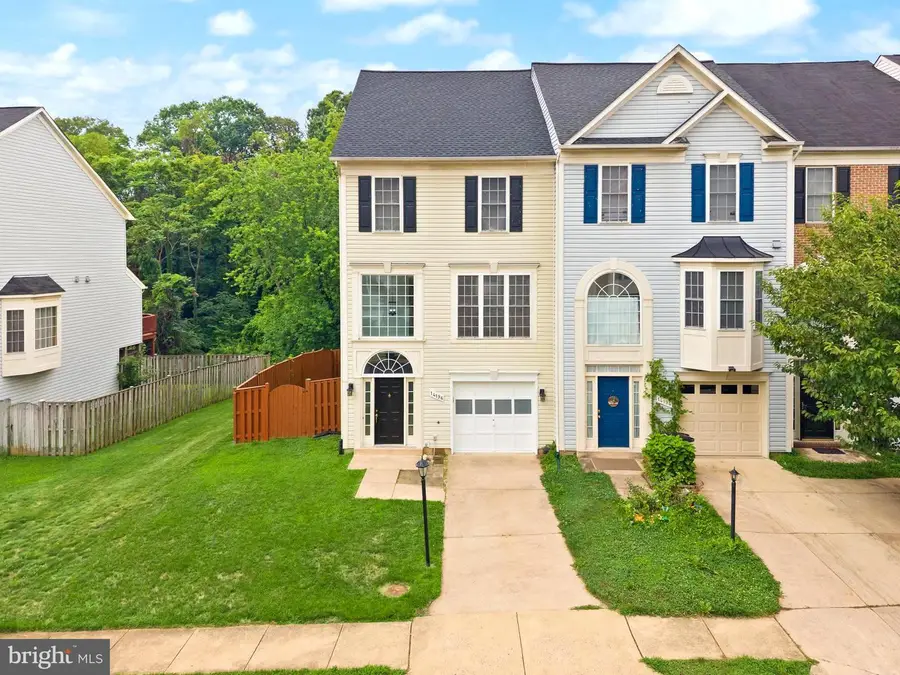 14196 Madrigal Dr, Woodbridge, VA 22193 - #2