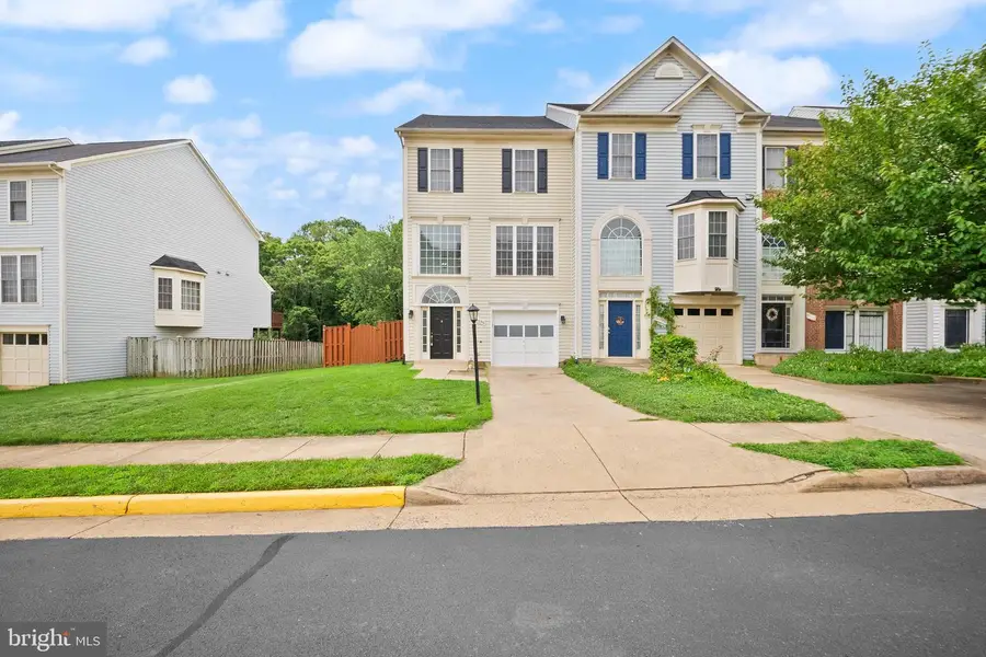 14196 Madrigal Dr, Woodbridge, VA 22193 - #3