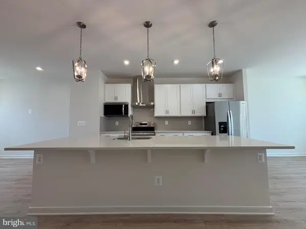 18002 Alicia Ave, DUMFRIES, VA 22026
