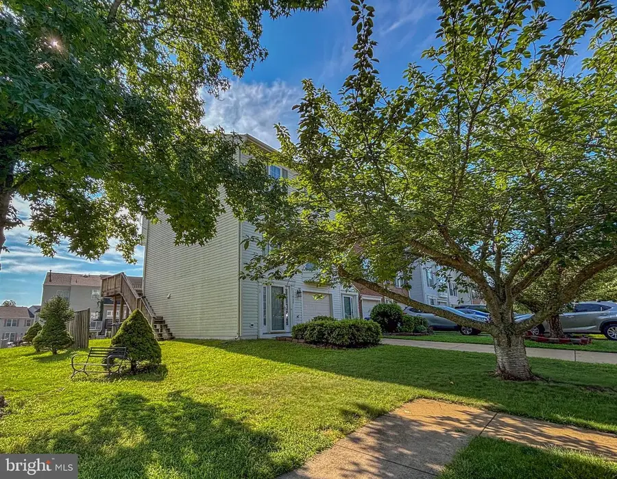 11757 Barrows Ln, Woodbridge, VA 22192 - #2