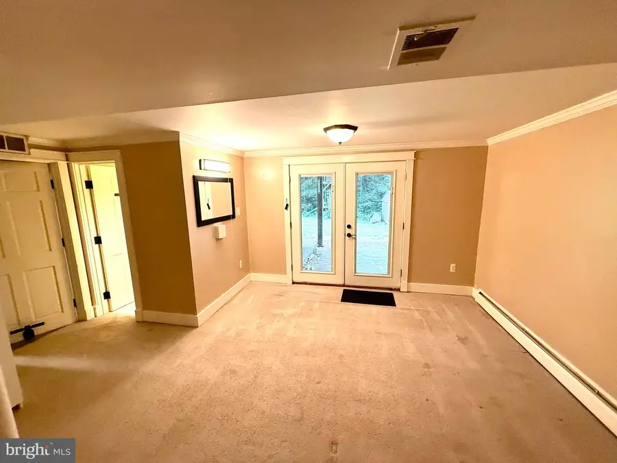 14618 Danville Rd, Woodbridge, VA 22193 - #3