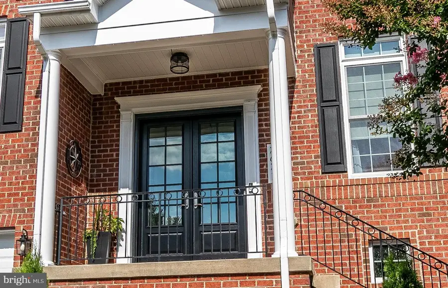 7671 Hamelin Ln, Gainesville, VA 20155 - #2