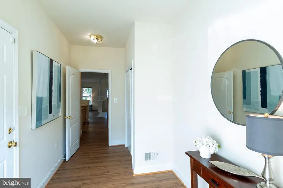 16518 Bobster Ct, Woodbridge, VA 22191 - #3