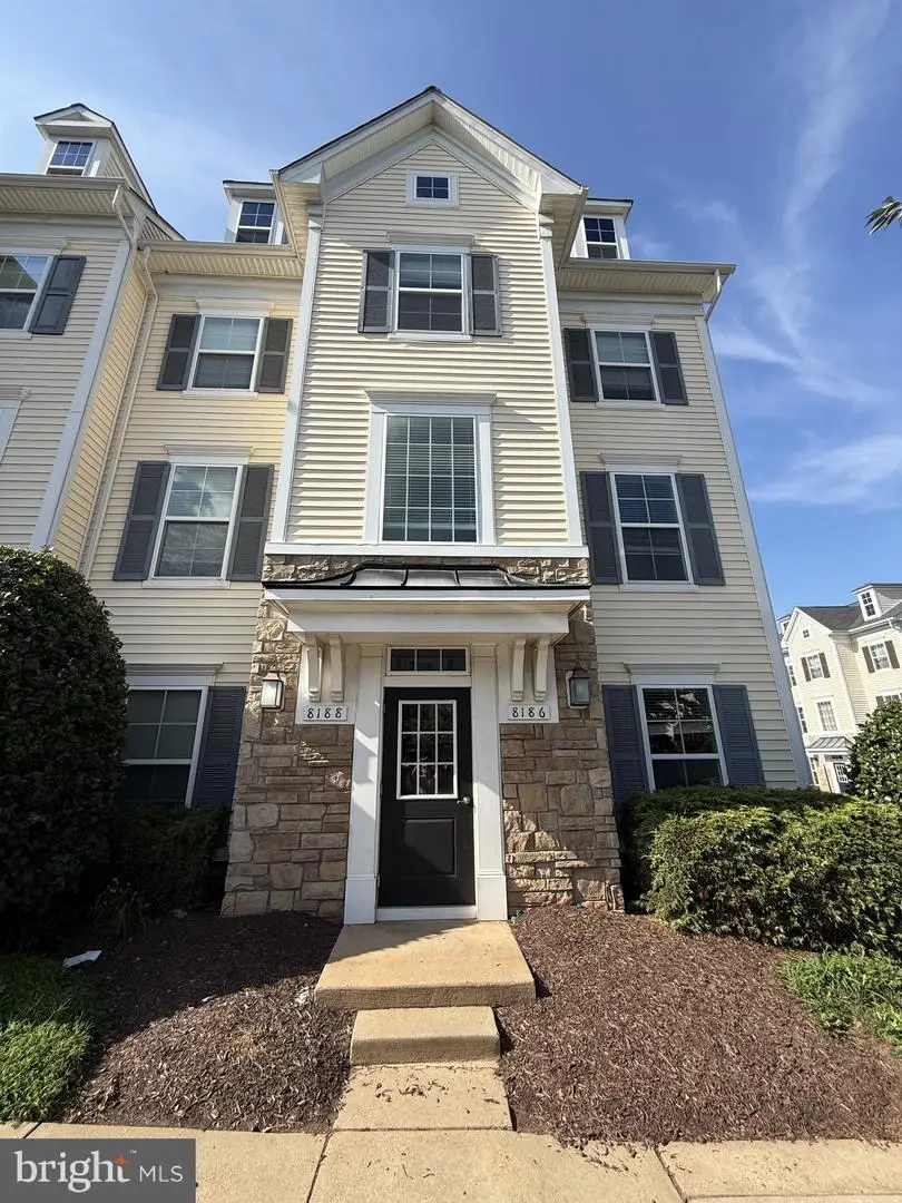 8186 Falls Grove Dr, Manassas, VA 20111 - #1