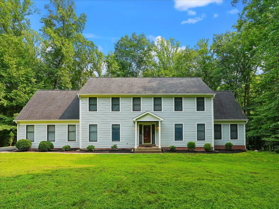 8253 Honeysuckle Rd, Manassas, VA 20112 - #2