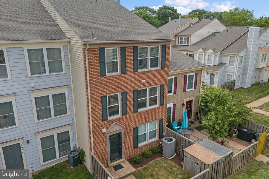 7644 Jordon Hollow Ct, Manassas, VA 20109 - #2
