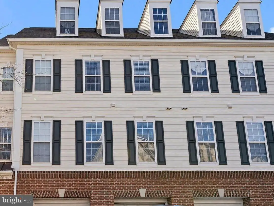 6765 Hampton Bay Ln, Gainesville, VA 20155 - #1