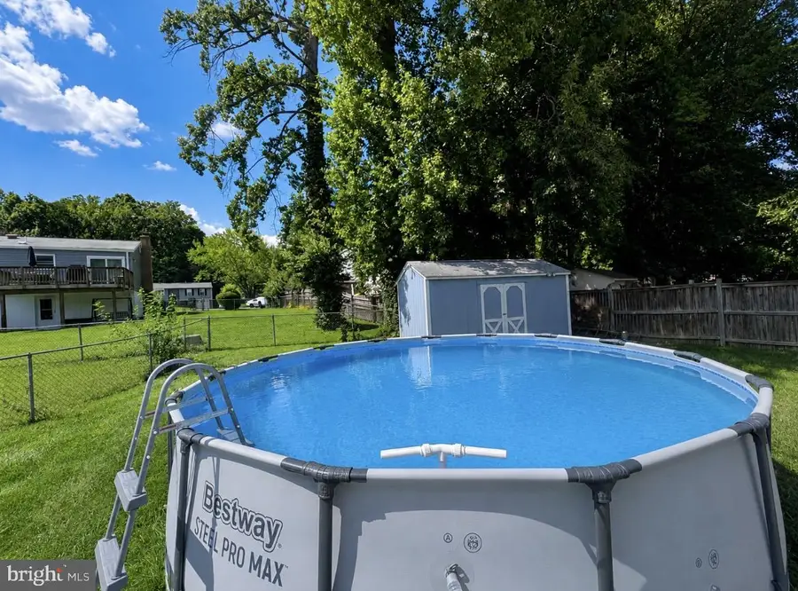 5596 Shadybrook Dr, Woodbridge, VA 22193 - #2
