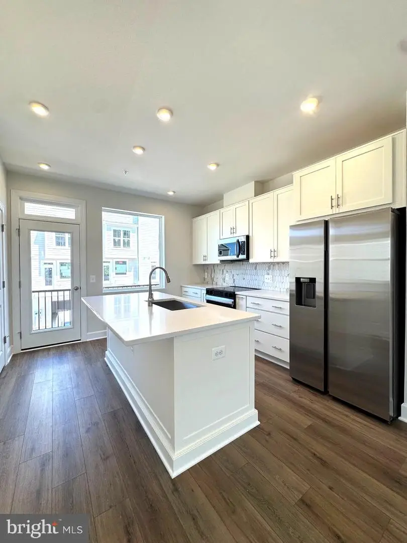 13817 Chrisswind Ave, Woodbridge, VA 22191 - #3