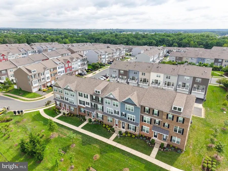 6049 Camerons Ferry Dr, Haymarket, VA 20169 - #3
