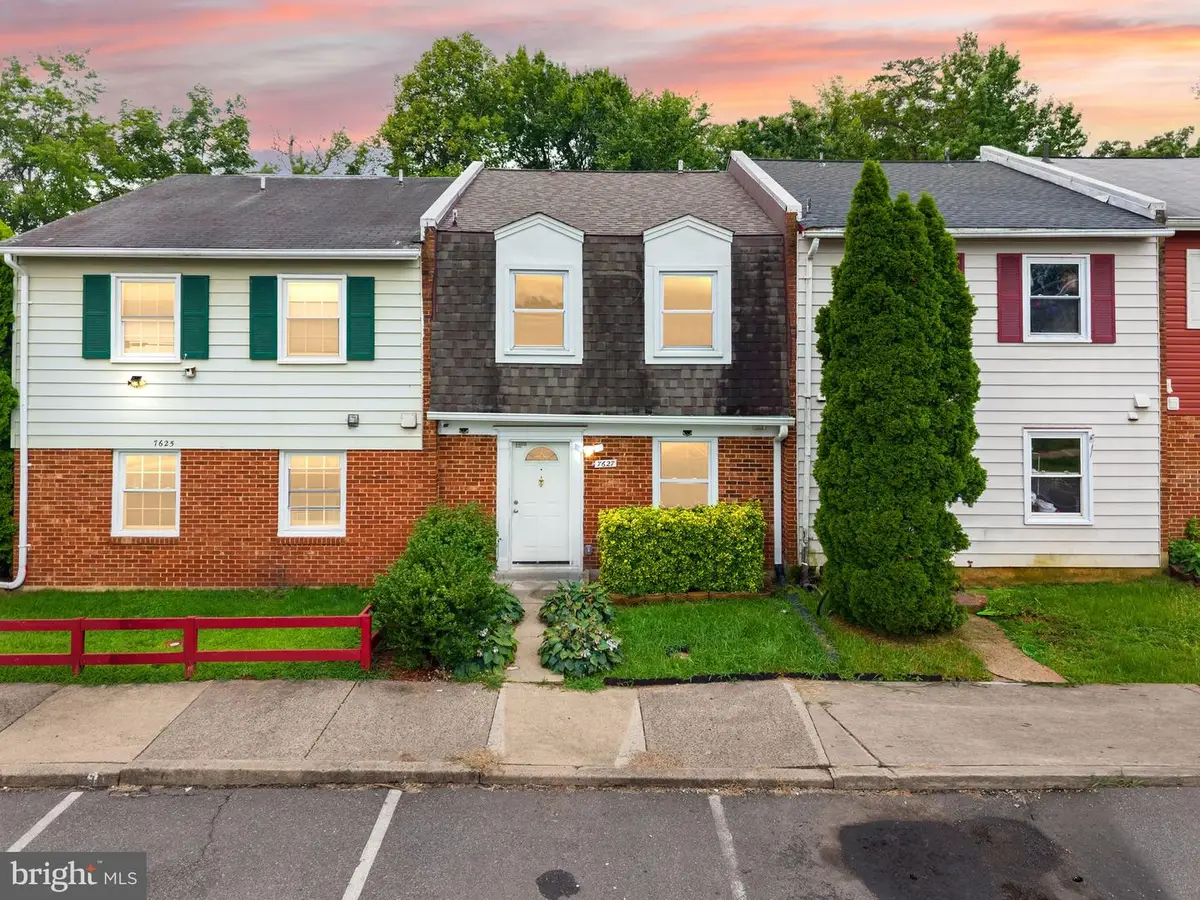 7627 Glenolden Pl, Manassas, VA 20111 - #1