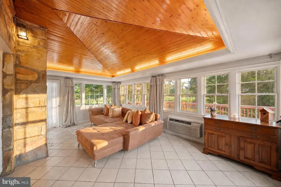 14708 Vint Hill Rd, Nokesville, VA 20181 - #3
