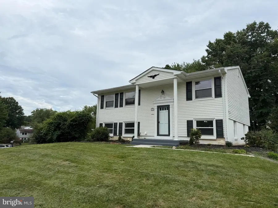 4401 Kentmore Dr, Woodbridge, VA 22193 - #3