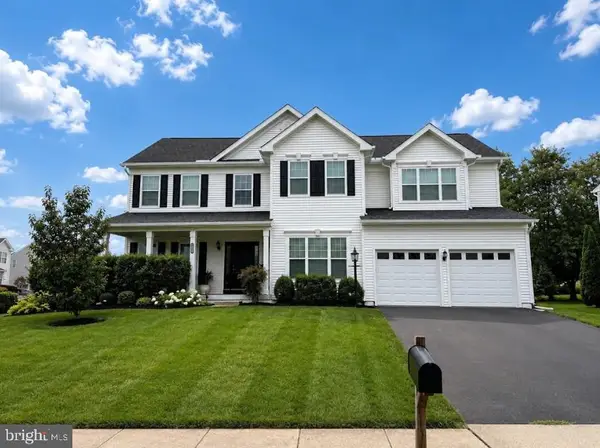 8851 Tenbury Ct, BRISTOW, VA 20136