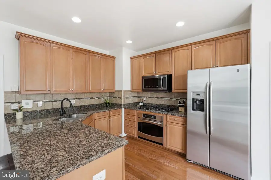 2205 Greywing St, Woodbridge, VA 22191 - #3