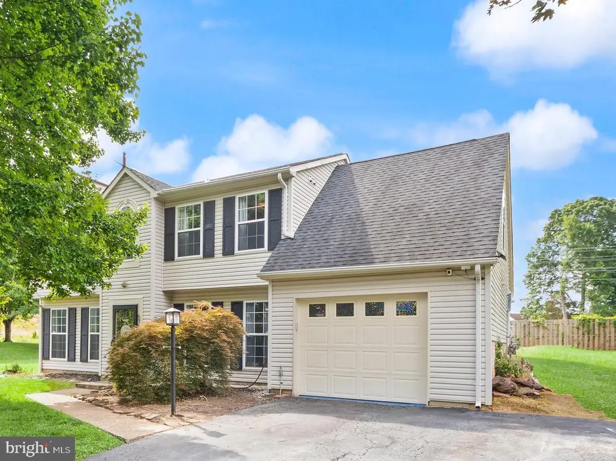 5793 Rockcliff Ln, Woodbridge, VA 22193 - #1