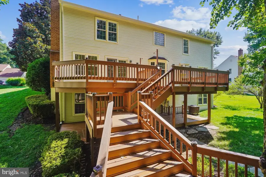 12851 Valleywood Dr, Woodbridge, VA 22192 - #2